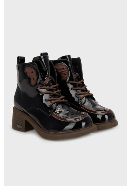 Kalın Tabanlı Rugan Fermuarlı Aksesuar Detaylı Bot Bayan Bot 38925K4056 modelleri