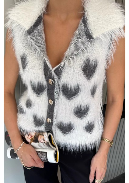 Sakallı Kalpli Kadın Triko Yelek (S-M-L Uyumludur) P-00018369 modelleri