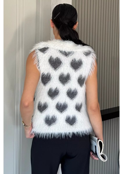 Sakallı Kalpli Kadın Triko Yelek (S-M-L Uyumludur) P-00018369 fırsatları