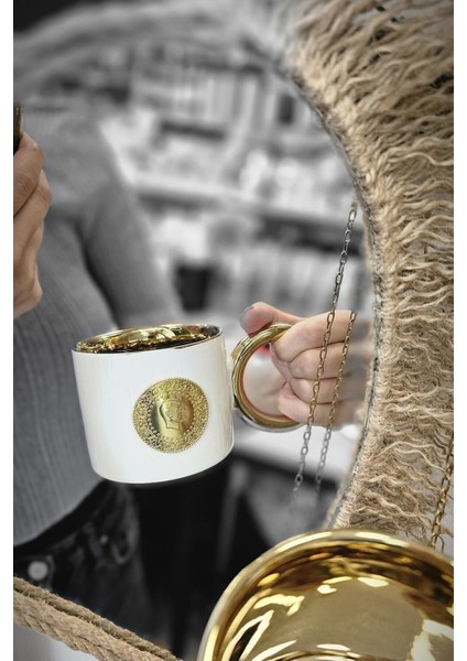 Şık Beyaz Porselen Altın Detaylı Kupa 250 Ml, Zarif ve Dayanıklı Tasarım