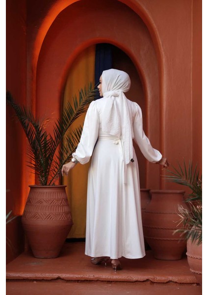 Kemerli Beyaz Tesettür Elbise 23101B fırsatları