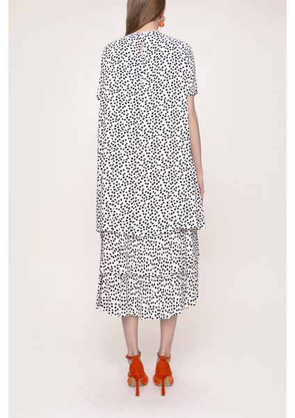 Ekru Siyah Volanlı Bol Kesim Kısa Kol Elbise 93388