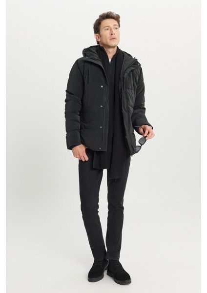 Standart Fit Normal Kesim Dik Yaka Kapüşonlu Kapak Cepil Kaban fiyatları