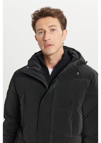 Standart Fit Normal Kesim Dik Yaka Kapüşonlu Kapak Cepil Kaban fırsatları