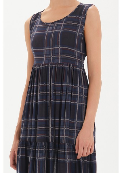 Ekose Sırt Dekolteli Kısa Kollu Midi Elbise 92399 modelleri