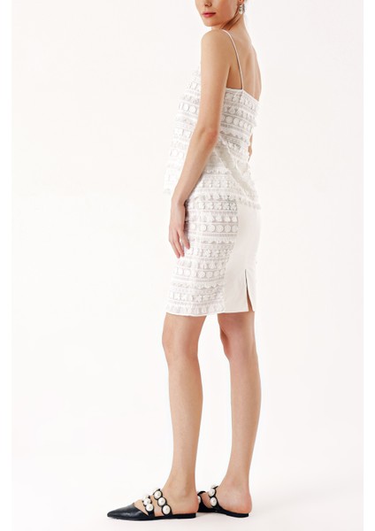 Beyaz Ip Askılı Brodeli Bluz 19740 modelleri