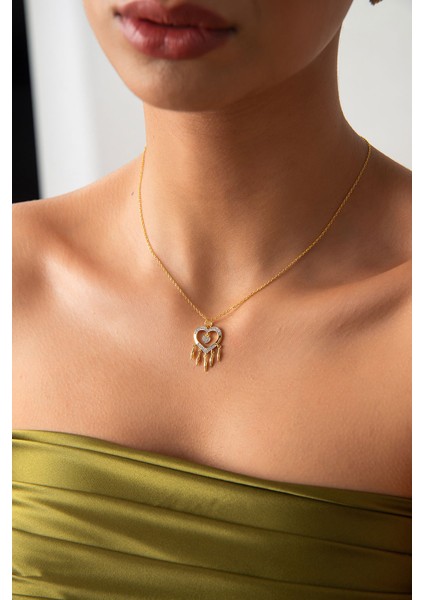 Altın Kalpli ve Taş Detaylı 925 Ayar Gümüş Kolye 18 fiyatları