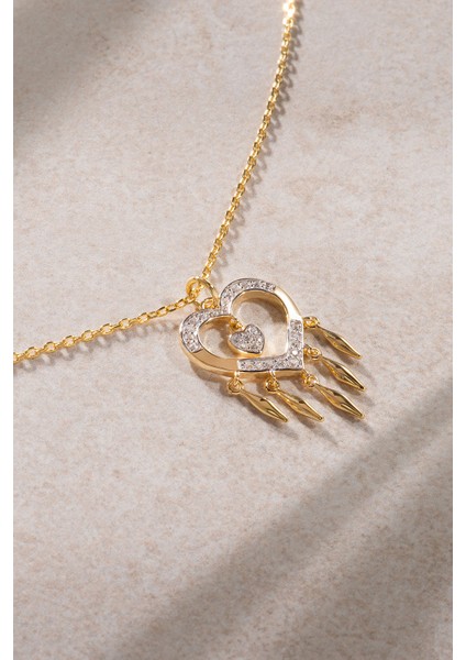 Altın Kalpli ve Taş Detaylı 925 Ayar Gümüş Kolye 18 modelleri