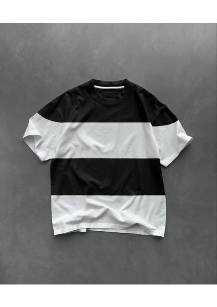 Unisex Bisiklet Yaka Parçalı T-Shirt - Siyah fırsatları