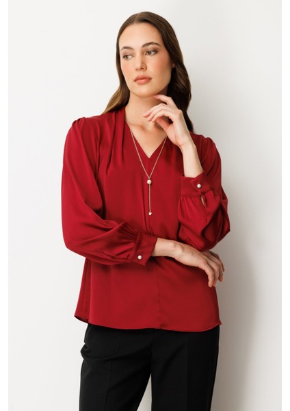Kadın Kolye Aksesuarlı V Yaka Bluz 3013 Bordo fiyatları