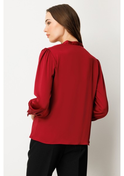 Kadın Kolye Aksesuarlı V Yaka Bluz 3013 Bordo fırsatları