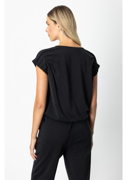 Kadın Sıfır Yaka Kolları Dikişli Bluz 66355 Siyah fırsatları