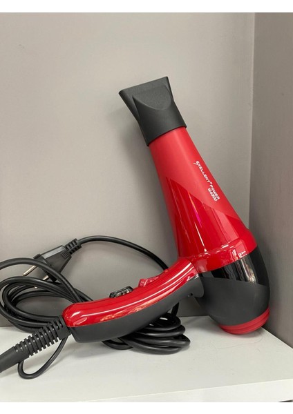 Kırmızı Fön Makinesi, Güçlü ve Şık Tasarım, Hızlı Kurutma Özelliği fırsatları