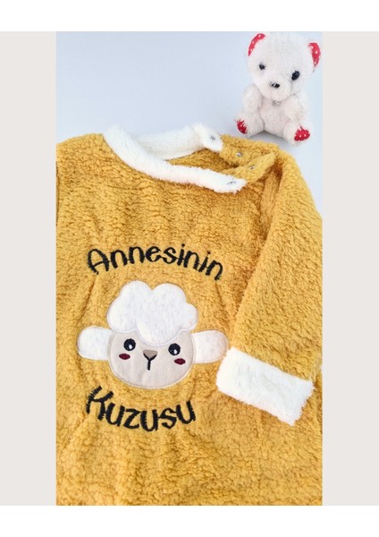 Kuzu Desenli Hardal Peluş Bebek Tulum - Alttan ve Omuzdan Çıtçıtlı - 3/6/9/12 Ay fırsatları