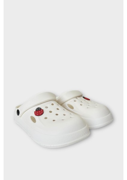 Kadın Comfort Uğur Böceği Tokalı Medikal Hemşire Sabo Terlik Krem modelleri