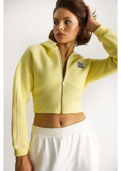 Kadın Kapüşonlu Fermuarlı Korse Detaylı Şardonlu Crop Hırka indirimleri