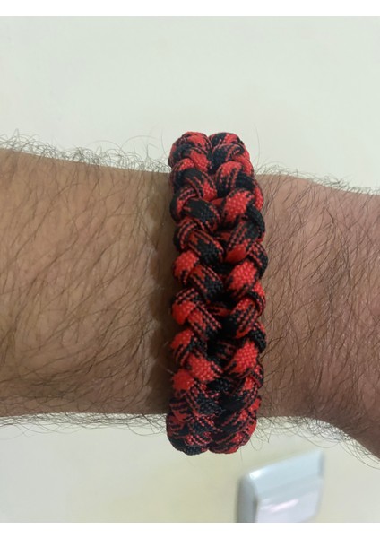 Kırmızı Siyah Paracord Bileklik indirimleri