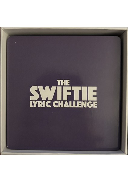 Tüm Swiftie'ler Için En Iyi Oyun Gecesi Keyfi: Swiftie Şarkı Sözü Meydan Okuması Kart Oyunu (Yurt Dışından)