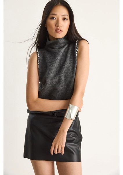 Kadın Taş Detaylı Yarım Balıkçı Yaka Triko Bluz modelleri