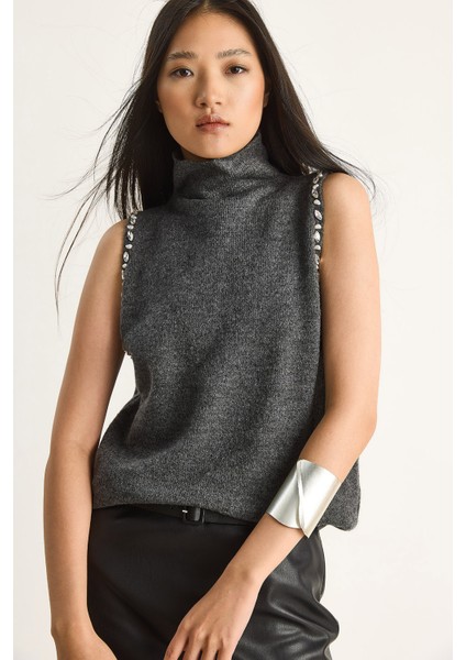 Kadın Taş Detaylı Yarım Balıkçı Yaka Triko Bluz fırsatları