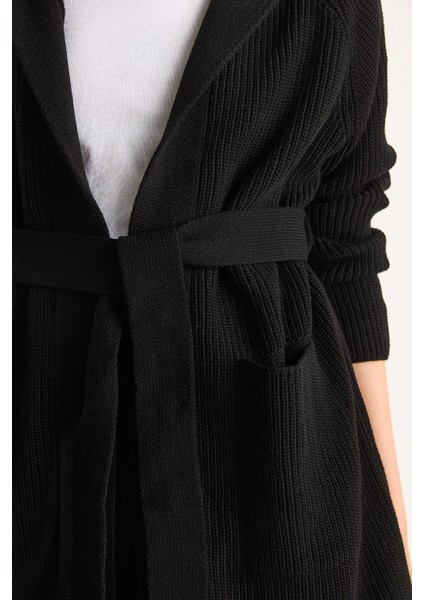 Kadın Kapüşonlu Şal Yaka Kuşaklı Hırka