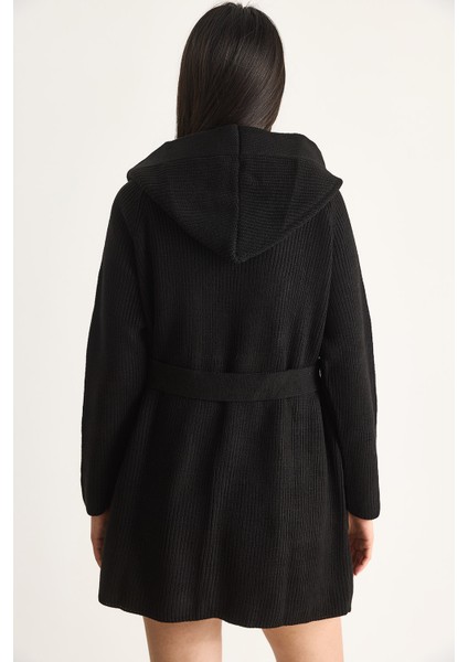 Kadın Kapüşonlu Şal Yaka Kuşaklı Hırka