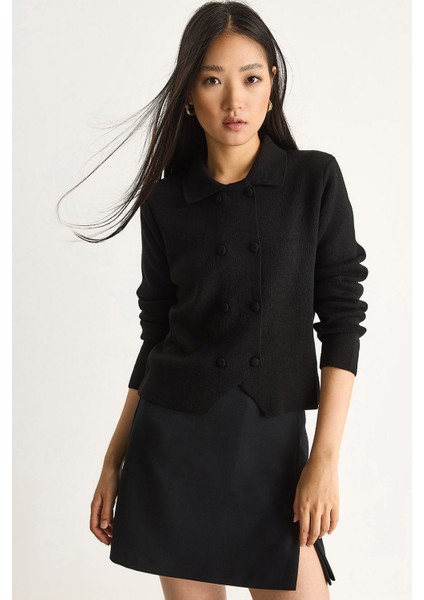 Kadın Çift Düğme Detaylı Kruvaze Hırka