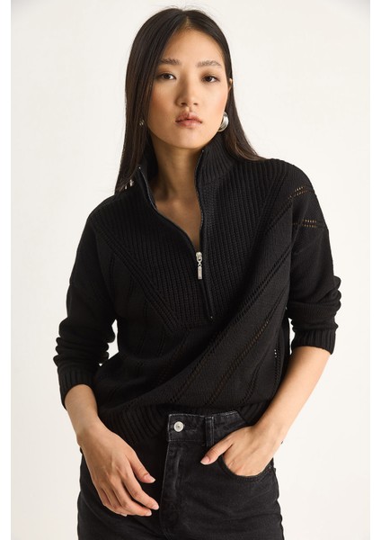 Kadın Relaxed Fit Yarım Fermuarlı Kazak