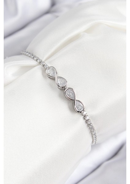 Pirinç Zirkon Taşlı Sonsuzluk Model Gümüş Renk Asansörlü Kadın Bileklik - TJ-BB7720