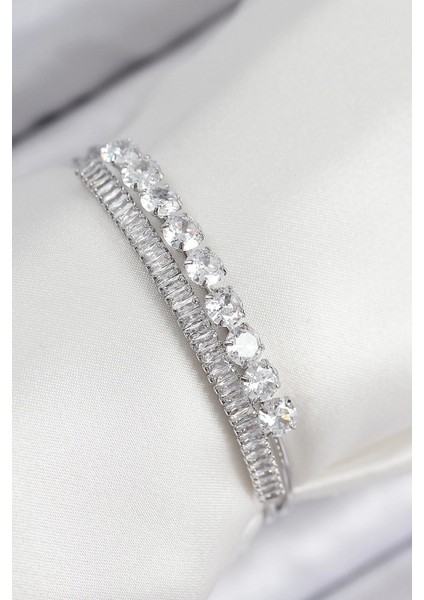 Pirinç Zirkon Taşlı Su Yolu Model Gümüş Renk Kadın Bileklik - TJ-BB7858