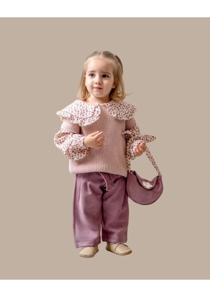 Çiçek Detaylı Çantalı Triko Takım - Kız Bebek Minimal Stil & Konforlu Tasarım