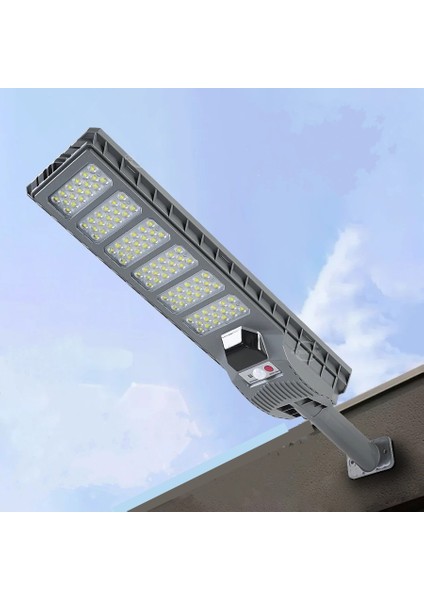 600W Güneş Enerjili Dış Mekan Lamba IP65 Su Geçirmez Uzaktan Kumandalı Ultra Parlak LED Aydınlatma