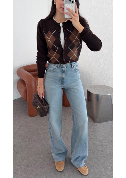 Kesik Paça Açık Mavi Straight Jean fırsatları