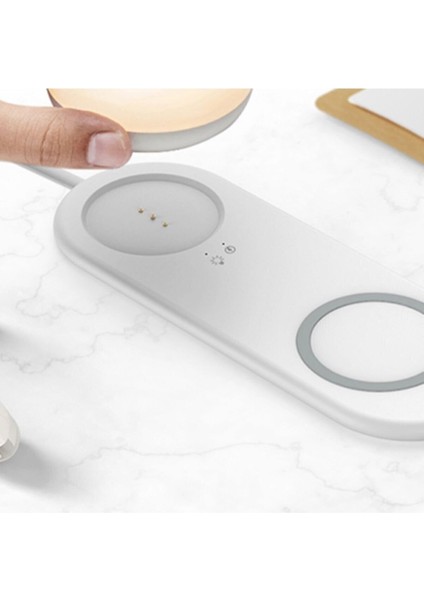 Kablosuz Gece Lambası, Şarj Özelliğiyle Rahat ve Şık Kullanım Sağlar.