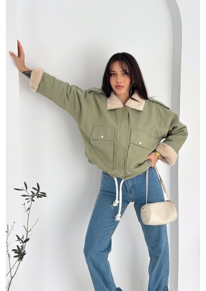 Kadın Peluş Detaylı Fermuarlı Mont – Sıcak & Şehirli Stil fiyatları