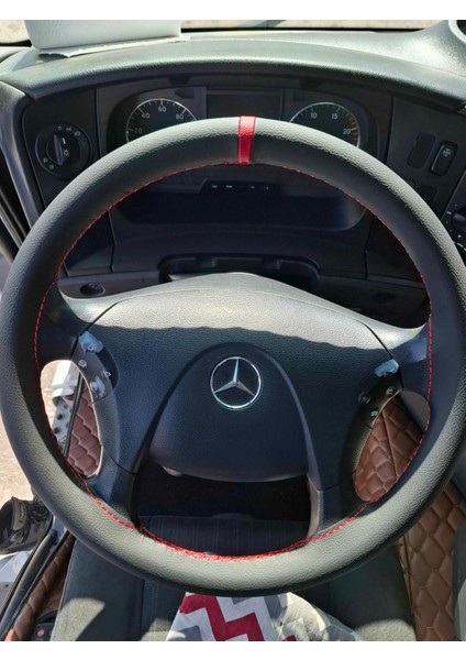 Dikişli Direksiyon Kılıfı Siyah Deri Kırmızı Yüzük Kırmızı Dikişli Mercedes Axor 1840 Için