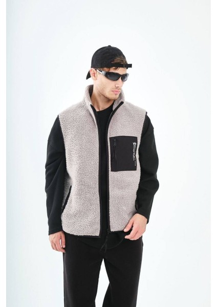 Erkek Siyah Polar Fermuarlı Cep Detaylı Yelek – Oversize Rahat Kalıp, Sokak Modası Kombin” fiyatları