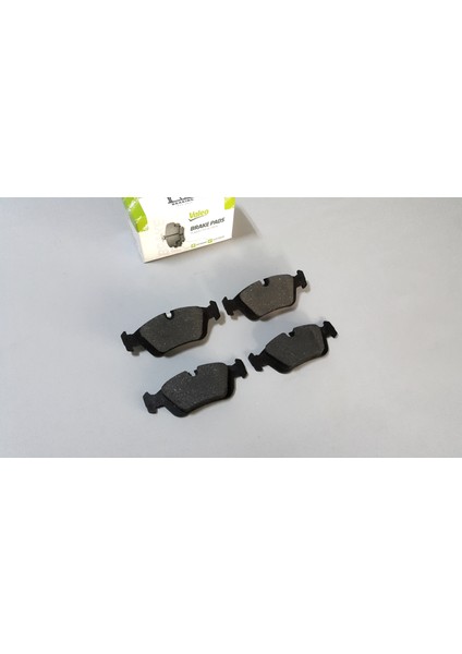 Bmw Z4 E85 2002-2008 Ön Fren Balatası Takım Valeo
