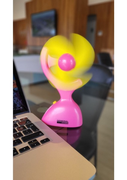 Renkli Masa Üstü Mini Vantilatör, Serinlik ve Şıklık Bir Arada