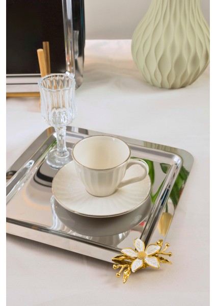 6'lı Kare Paslanmaz Çelik Tepsi Seti 21X21 Cm, Gold Papatya Figürlü Sunum Tepsisi