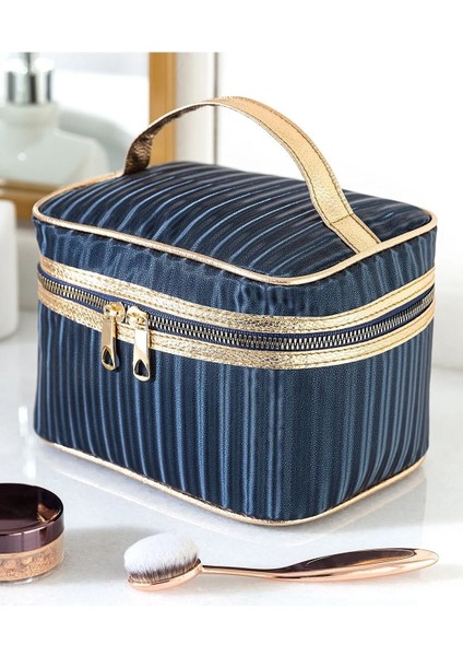 Şık Siyah Makyaj Çantası, Pratik ve Kullanışlı Tasarım