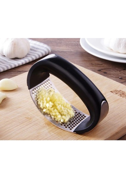 Paslanmaz Çelik Sarımsak Ezici, Pratik ve Dayanıklı Mutfak Gereci