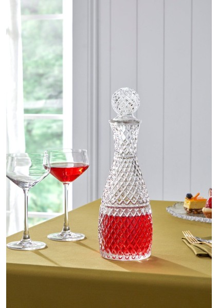 El Yapımı Beyaz Cam Sürahi, Şık ve Zarif Tasarım