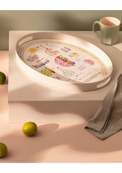 Yeşil Oval Tepsi, Şık ve Kullanışlı Mutfak Gereci