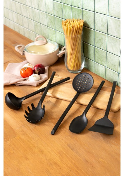 5 Parça Siyah Servis Seti, Şık ve Kullanışlı Mutfak Gereçleri fırsatları