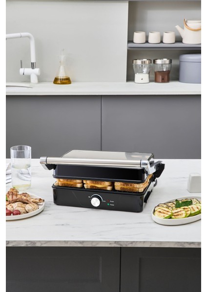2000W Gümüş Izgara ve Tost Makinesi, 4 Dilim, Pratik ve Şık Tasarım