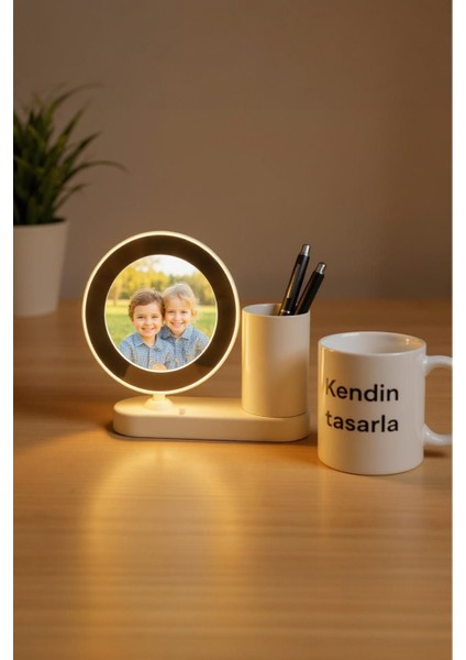 Kişiye Özel Yuvarlak Sihirli Ayna ve Kalemlikli Kupa 17X20CM