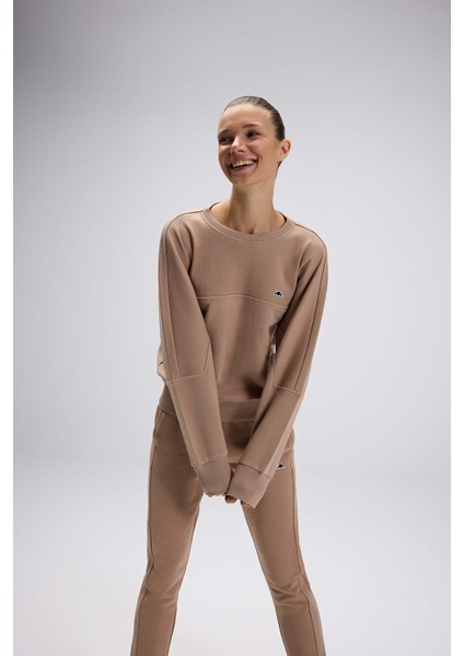 Logolu Pamuklu Regular Fit Bisiklet Yaka Sweat Bayan Sweat EF567 fırsatları