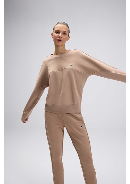 Logolu Pamuklu Regular Fit Bisiklet Yaka Sweat Bayan Sweat EF567 indirimleri