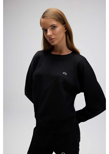 Logolu Pamuklu Regular Fit Bisiklet Yaka Sweat Bayan Sweat EF567